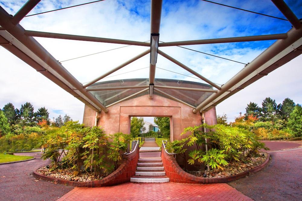 Britannia Daresbury Park Hotel & Spa Warrington Exteriör bild