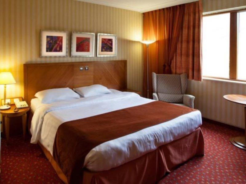Britannia Daresbury Park Hotel & Spa Warrington Exteriör bild
